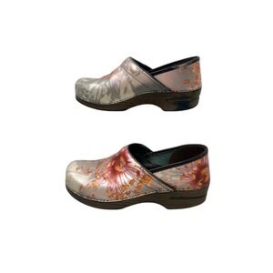 Dansko Clog Cream Flower Womens 41 US 10.5 Leather Nursing Shoes